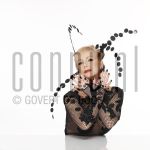 25-02-2004 Trudy Labij at studio in Amsterdam, on behalf of poster -La Bij, Ik voel mij goed-, by order of impresariaat Jacques Senf, February 25, 2004 

[keywords]Posed, Eyecontact, Dots[/keywords]